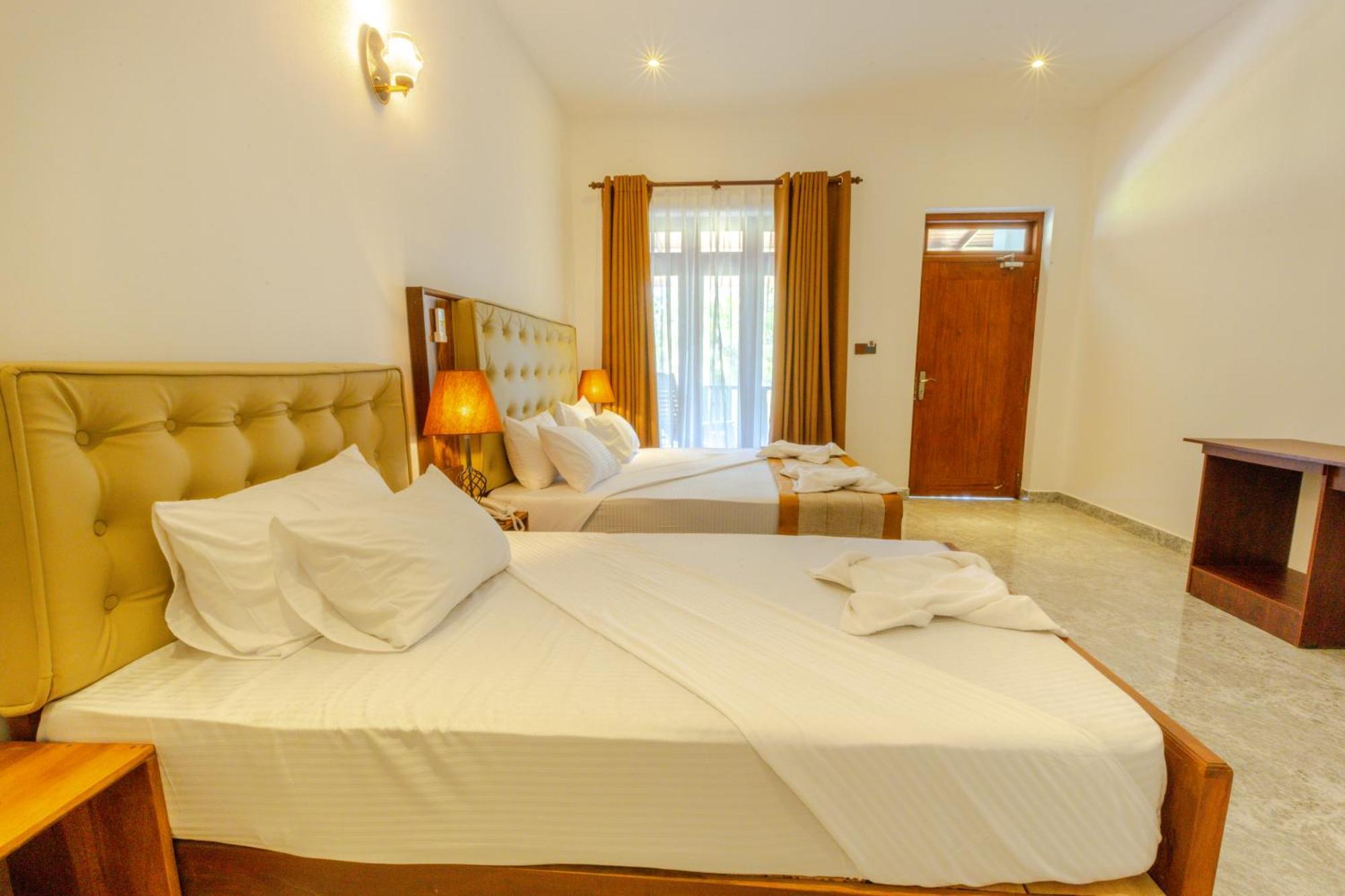 Elysia Sigiriya Hotel Dambulla Esterno foto